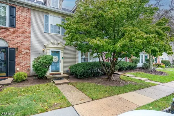 26 Townsend Ct #26, Franklin Twp., NJ 08823