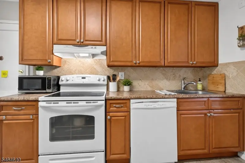 80A Troy Dr #A, Springfield, NJ 07081 - #3