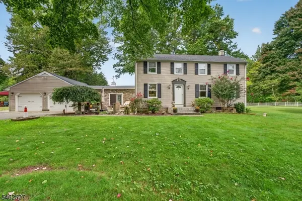 3 Galloping Hill Rd, Clinton Twp., NJ 08833