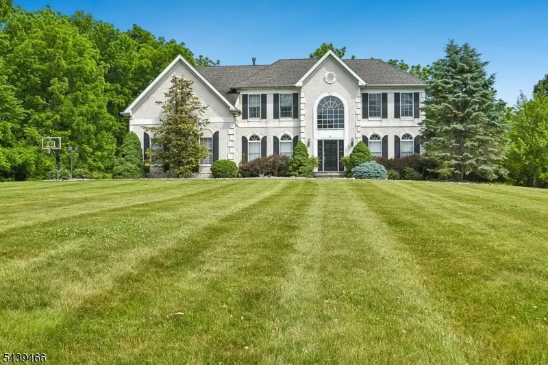 9 Steeplechase Lane, Franklin, NJ 08802 - #2
