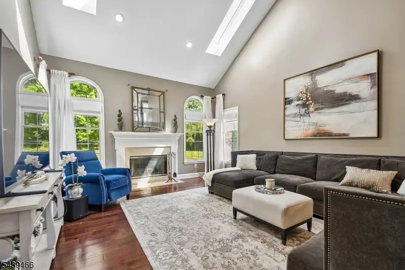 9 Steeplechase Lane, Franklin, NJ 08802 - #3