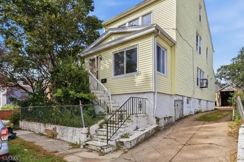 82 Berkshire Pl, Irvington, NJ 07111 - #2