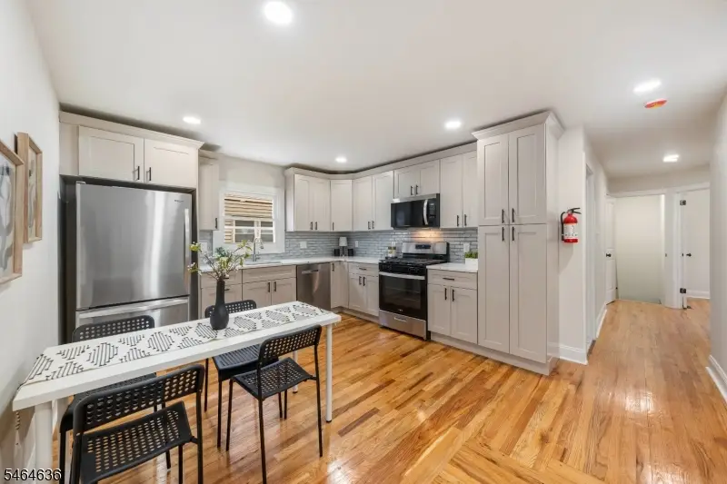 28 Taranto Ct, Maplewood, NJ 07040 - #3