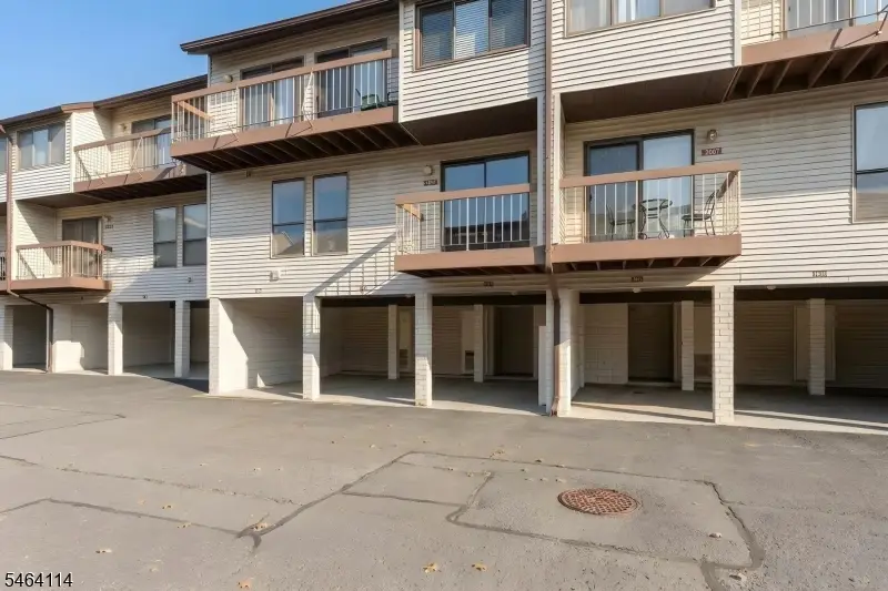 3404 Richmond Ct, Hillsborough, NJ 08844 - #1