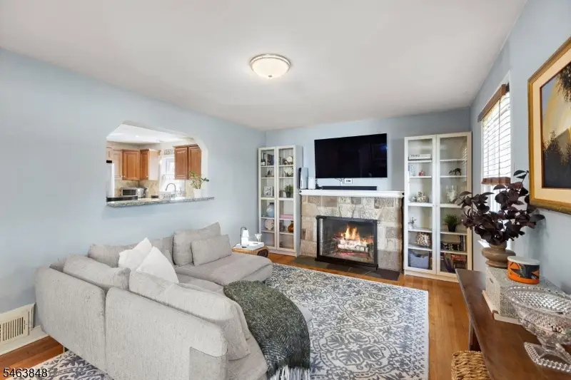 241 Hawthorne St, Scotch Plains, NJ 07076 - #2