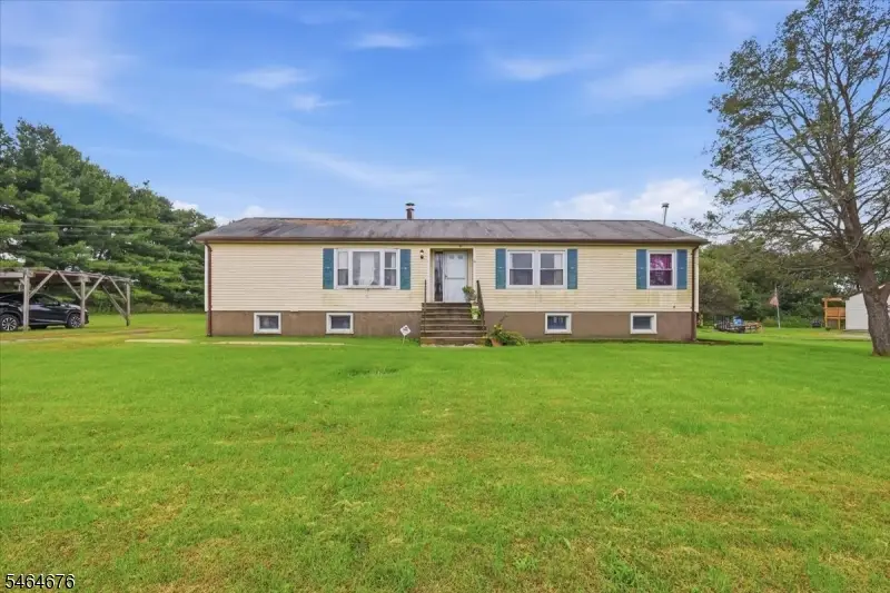 25 W Asbury Anderson Rd, Washington, NJ 08827 - #1