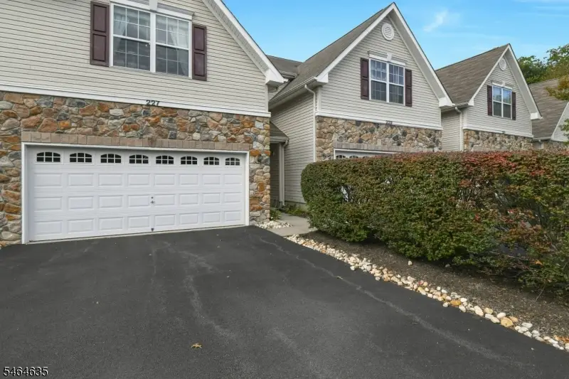 227 Concord Pl, Hopewell, NJ 08534 - #2