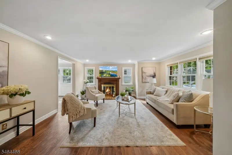 2382 Longfellow Ave, Scotch Plains, NJ 07076 - #2