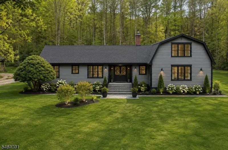 49 Frog Hollow Rd, Tewksbury, NJ 07830 - #2