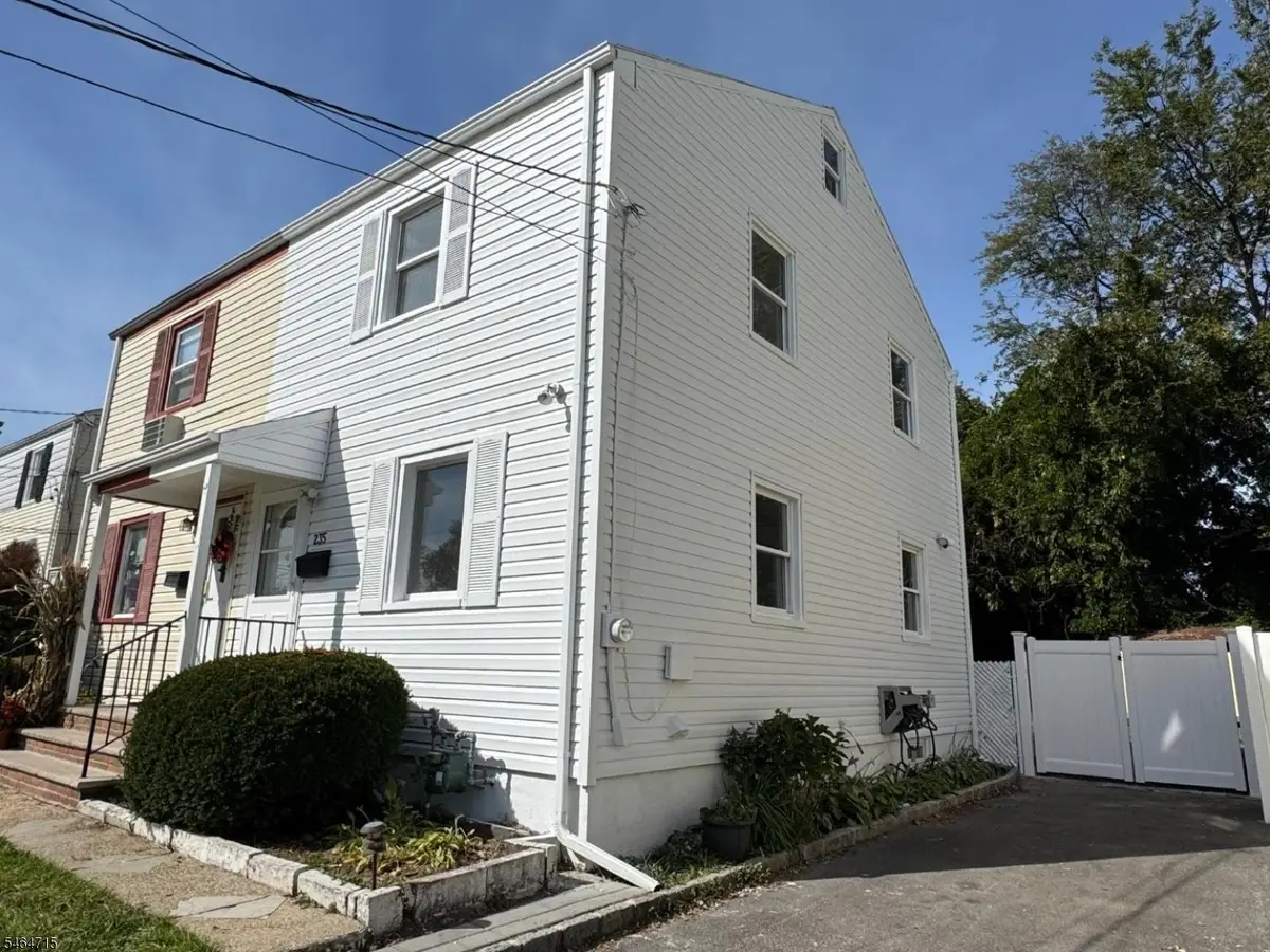 235 Windsor Ave, Westfield, NJ 07090 - #1