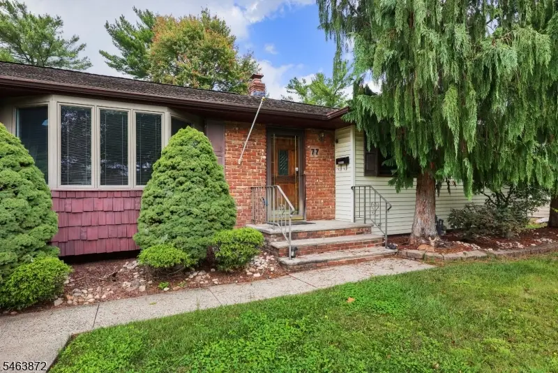77 Schwin Drive, Clark, NJ 07066 - #3