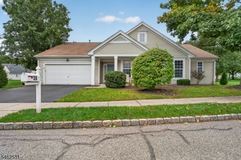 38 Victoria Dr, Brookfield, NJ 07823 - #1