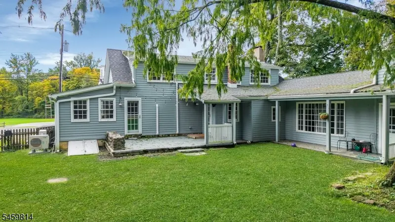 4 E Main St, Mendham, NJ 07926 - #3