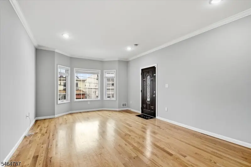 117 Cross St, Harrison, NJ 07029 - #3