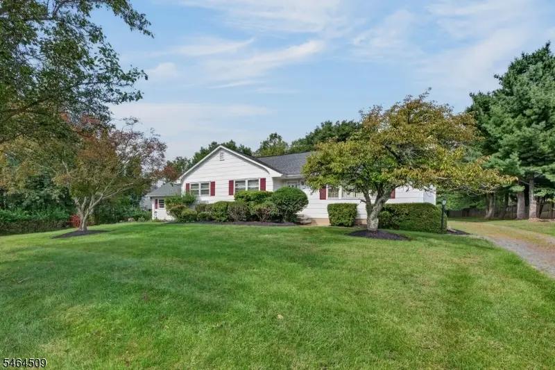 444 Vanderveer Rd, Bradley Gardens, NJ 08807 - #2