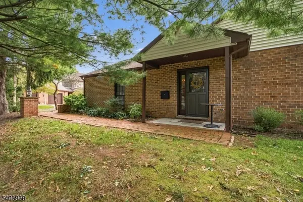 9 Betty Ct #9, Lebanon Boro, NJ 08833