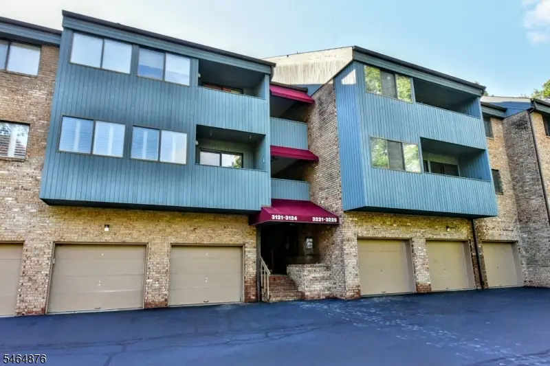 3221 Hilltop Rd, Mahwah, NJ 07430 - #2