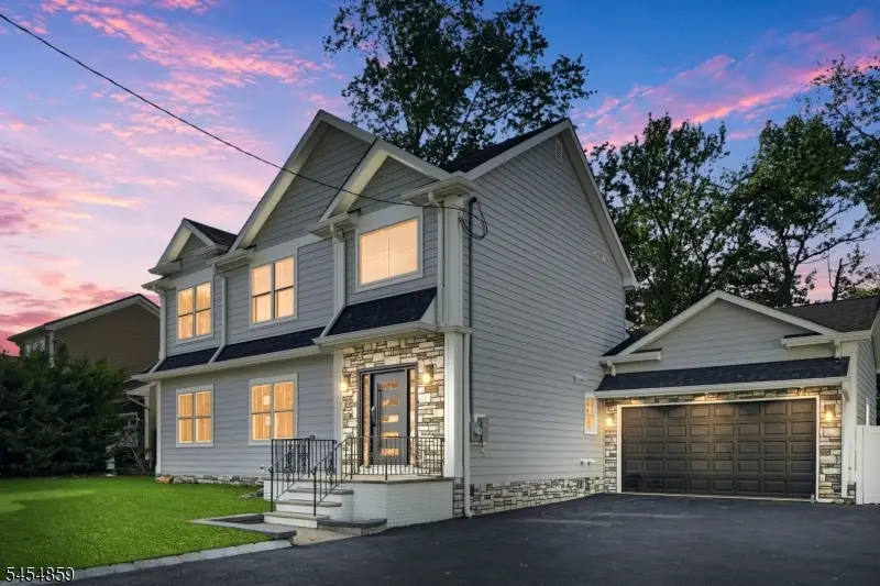 17 Blake Dr, Clark, NJ 07066 - #2