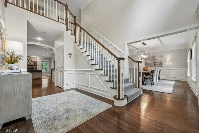 6 Combs Hollow Rd, Mendham, NJ 07945 - #2