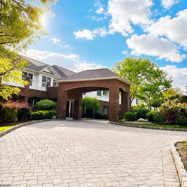 80-107 Ridgewood Rd #107, Washington Twp., NJ 07676