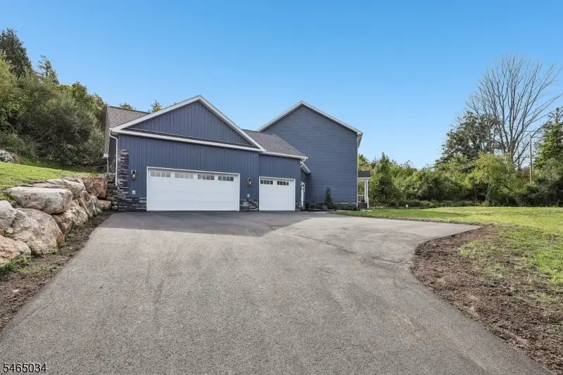111 Beaver Run Rd, Hardyston, NJ 07419 - #2