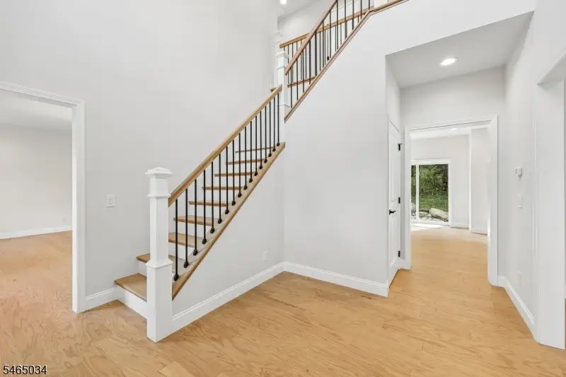 111 Beaver Run Rd, Hardyston, NJ 07419 - #3