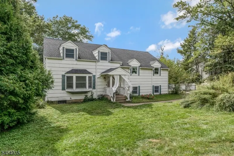429 Foothill Rd, Bridgewater, NJ 08807 - #2