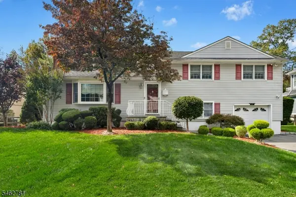317 Old Tote Rd, Mountainside Boro, NJ 07092