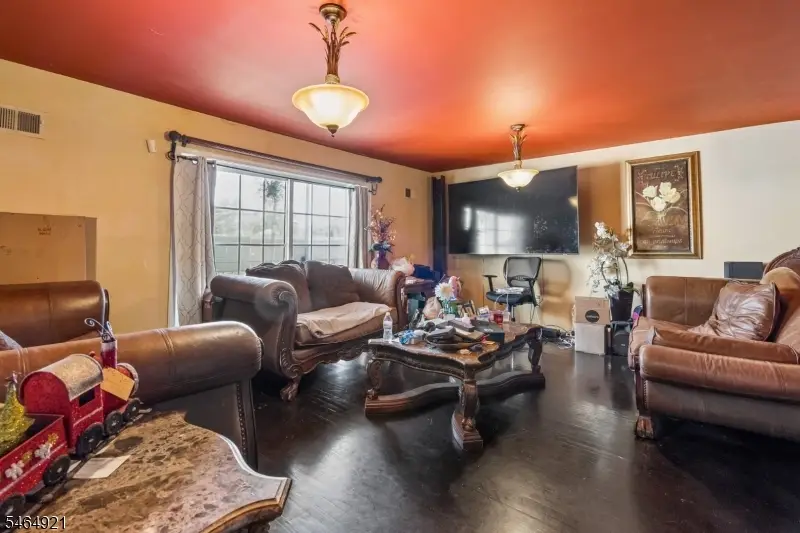 878-880 Livingston St, Elizabeth, NJ 07201 - #3
