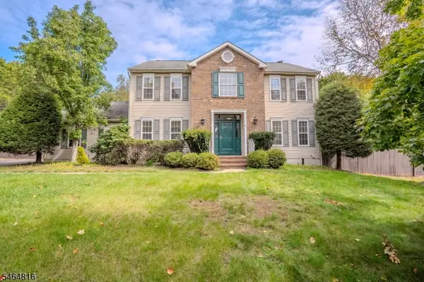 6 Fountain Dr, Franklin Twp., NJ 08873