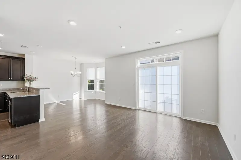 1424 Hudson Cir, Highland Park, NJ 08904 - #3