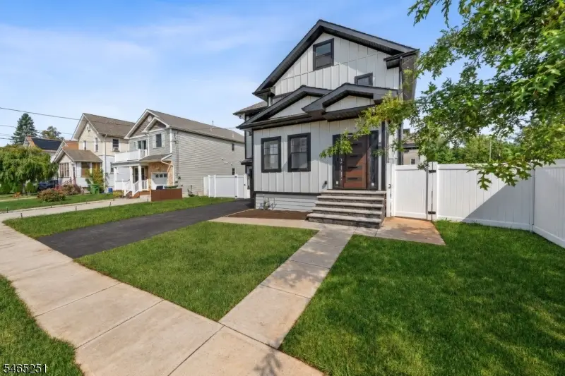1123 Thompson Ave, Roselle, NJ 07203 - #3