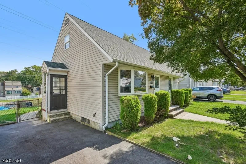 17 Bryant Ave, Brookdale, NJ 07003 - #2