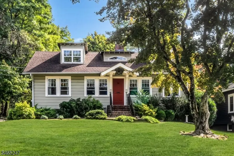 32 Ferndale Rd, North Caldwell, NJ 07006 - #1
