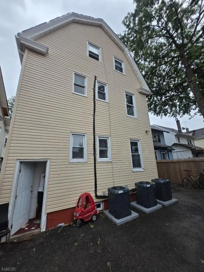 579 Stuyvesant Ave, Irvington, NJ 07111 - #2