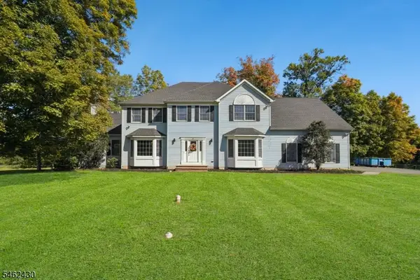 14 Eagle Dr, Raritan Twp., NJ 08551