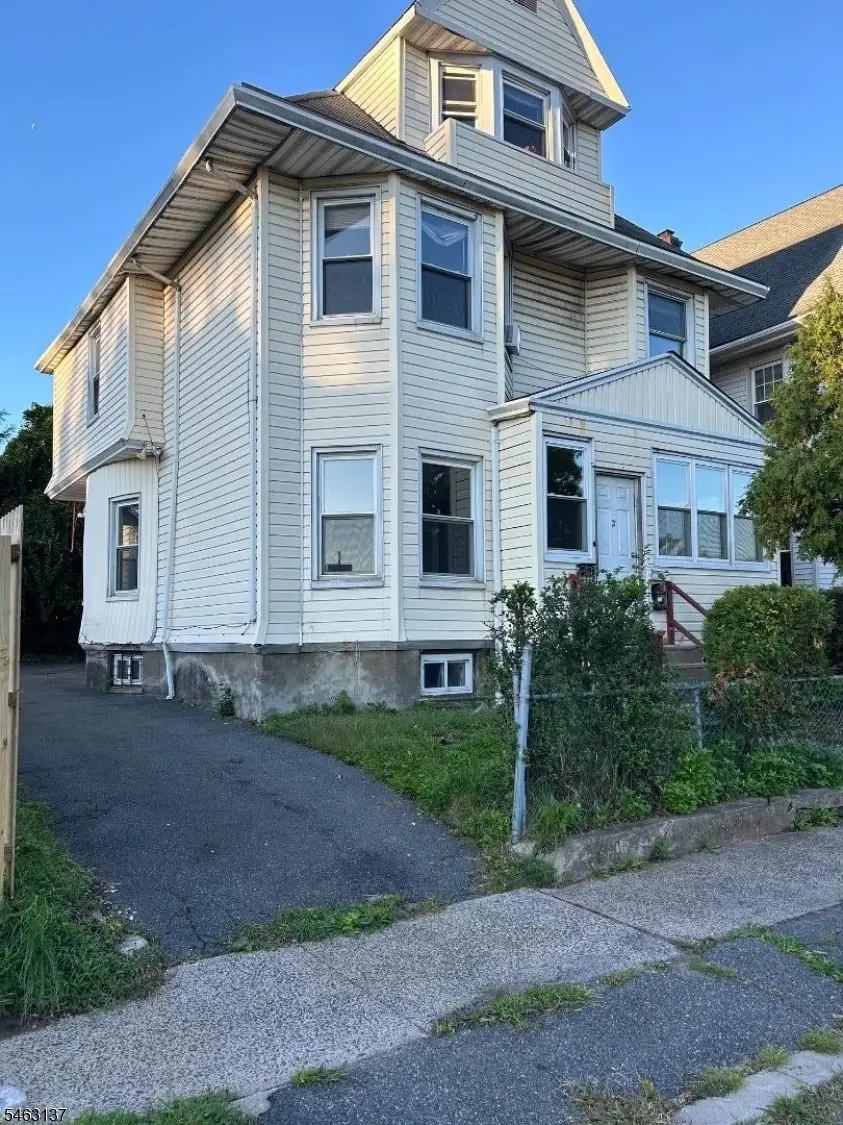3 Winthrop Ter, East Orange, NJ 07018 - #1