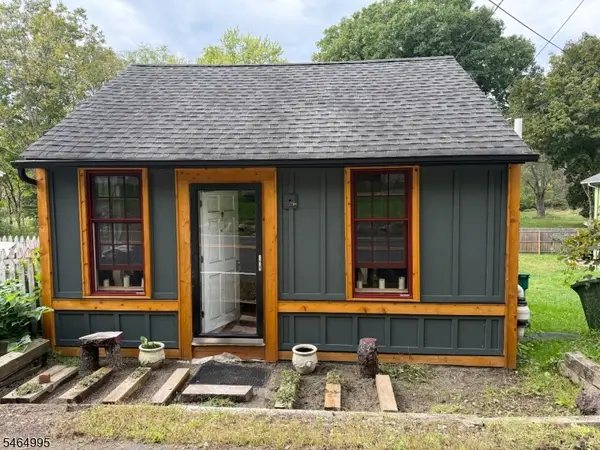 19 Musconetcong River Rd, Lebanon Twp., NJ 08827