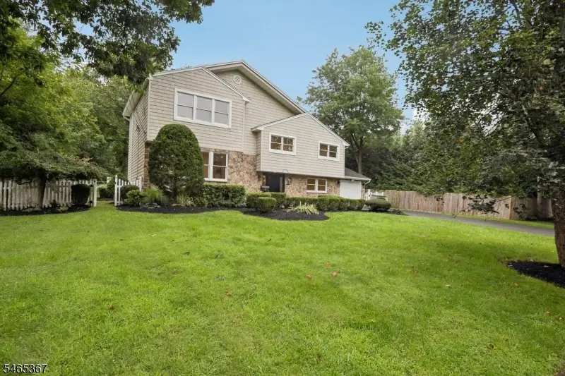 38 Billingsley Dr, Livingston, NJ 07039 - #2