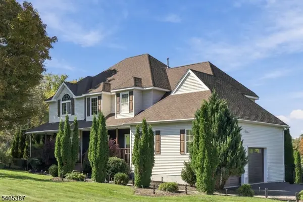4 Brecia Ct, Andover Twp., NJ 07848