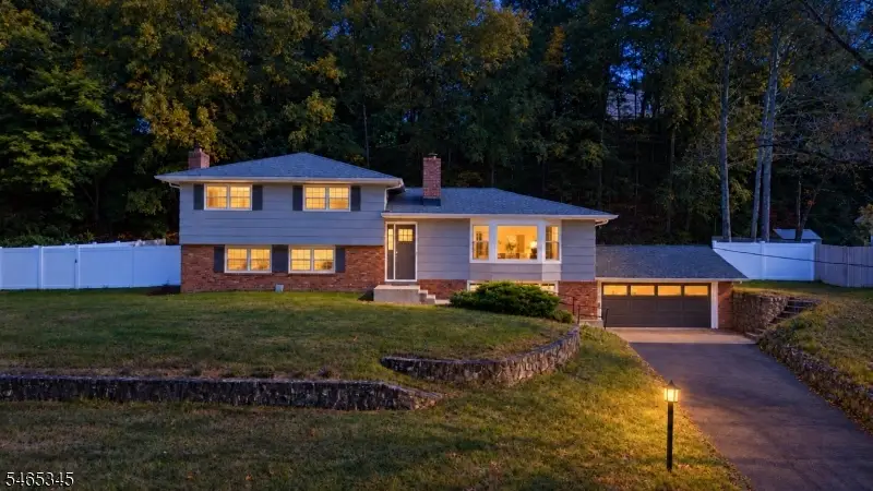 22 Mountainside Dr, Morris, NJ 07960 - #1