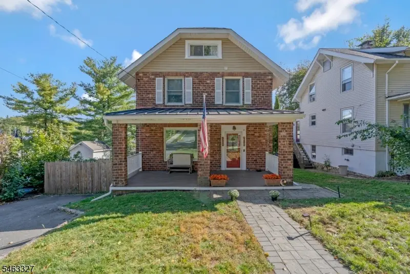 12 Essex Ave, Bernardsville, NJ 07924 - #1