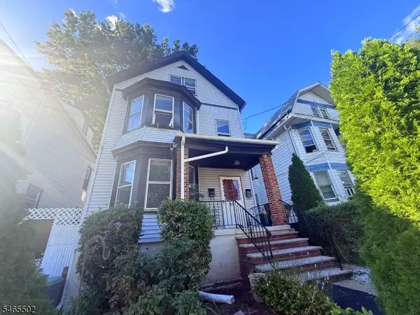 478 Walnut St, Elizabeth City, NJ 07201
