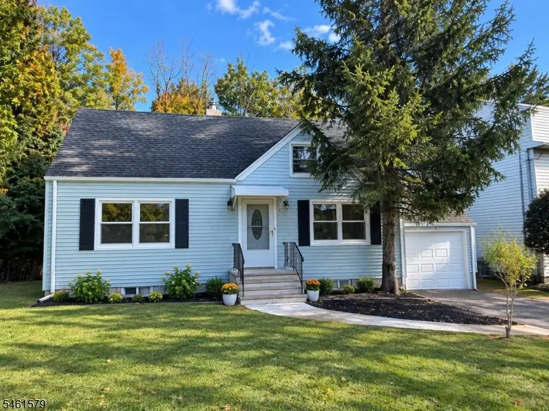 31 Glenview Dr, West Orange, NJ 07052 - #2