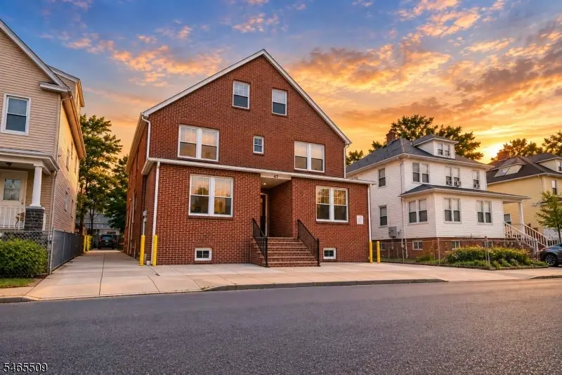 47 Campbell Ave #1L, Hackensack, NJ 07601 - #1