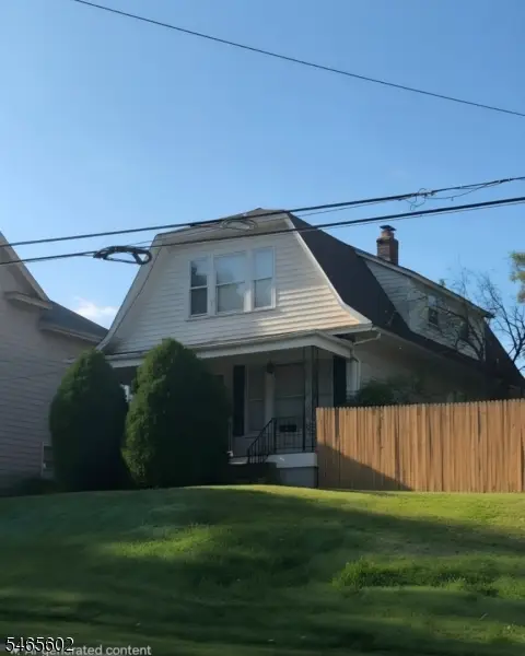 80 Freeman St, Woodbridge, NJ 07095 - #1