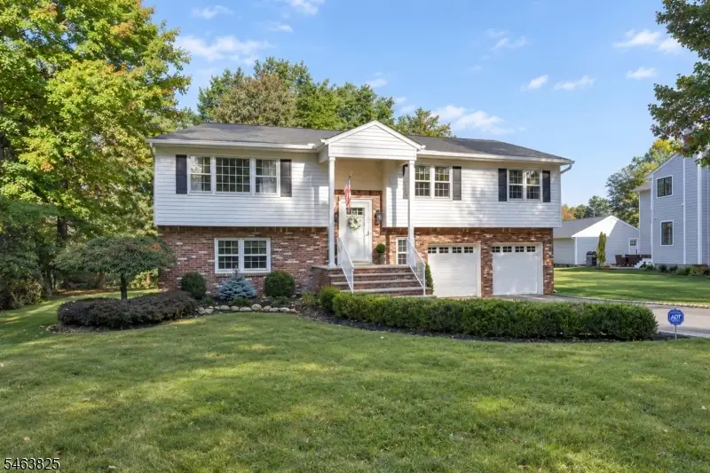11 Oakland Ter, Fairfield, NJ 07004 - #1