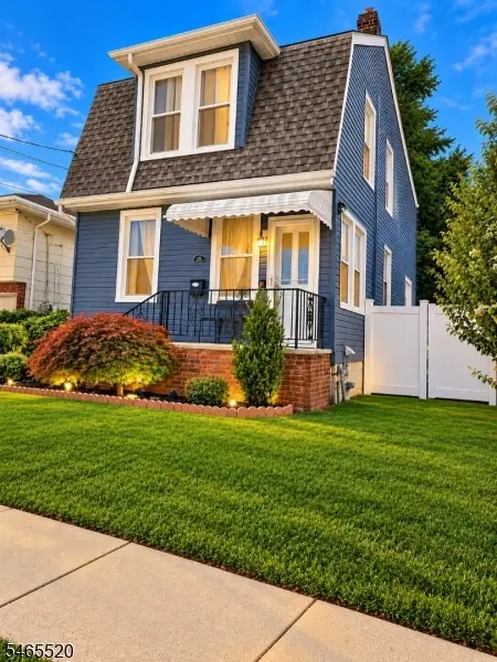208 Mccandless St, Linden City, NJ 07036