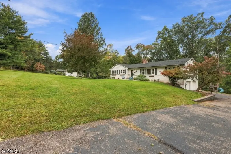 230 River Rd, Raritan, NJ 08822 - #2