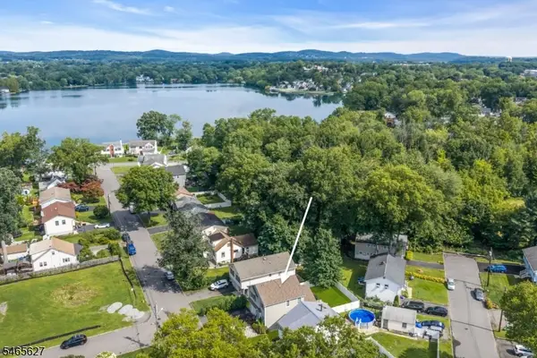 42 Deerfield Rd, Parsippany-Troy Hills Twp., NJ 07054